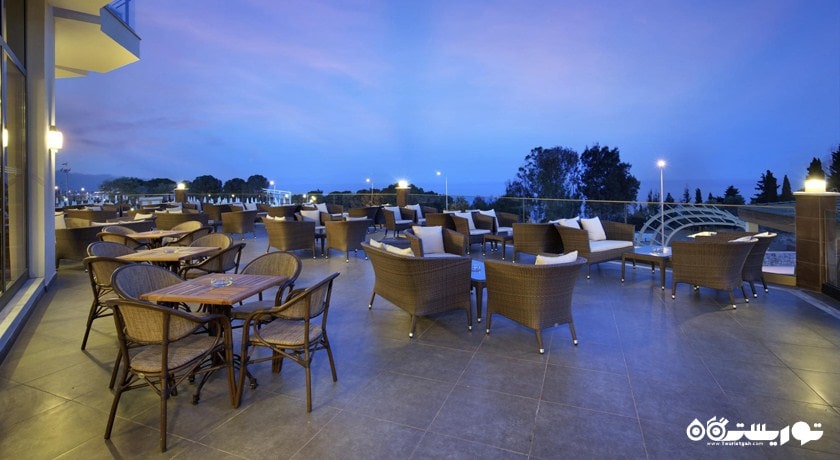 نمای رستوران فضای باز هتل